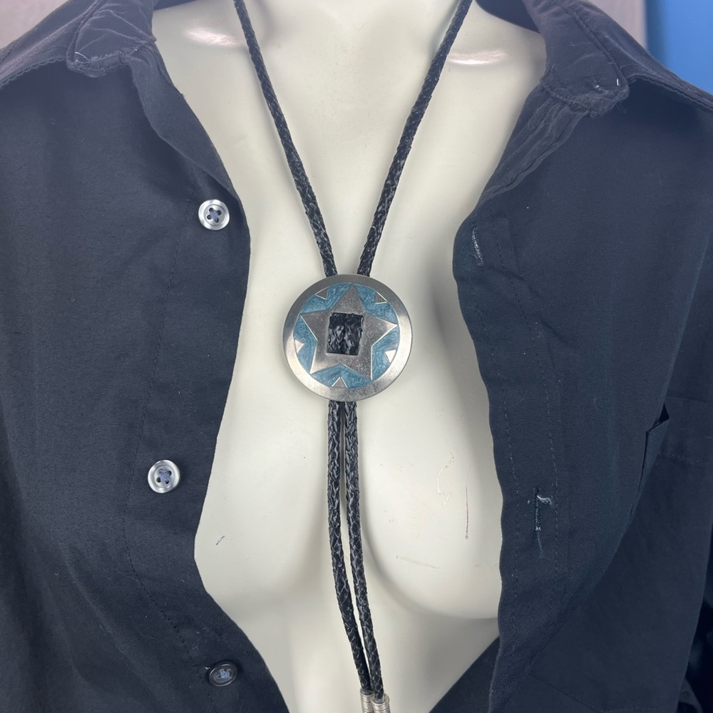 Bolo Tie Round Pendant Silver Star Over Turquoise Material Lightweight EUC